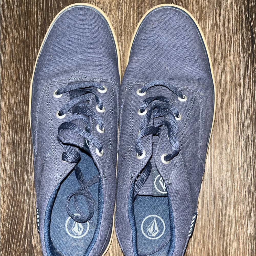 Last chance sale!!
Volcom  men’s shoes